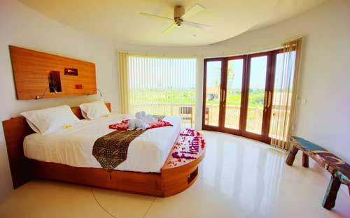 Hotel-retreat-rooms-villa